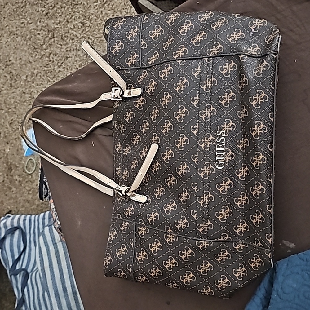 Guess Delaney Tote Bag